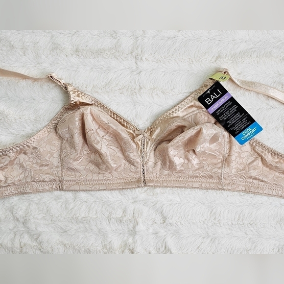 Bali Wire-Free Bra Double Support M-Frame Cushion Flex Fit 36B | style 3372 - Picture 3 of 9